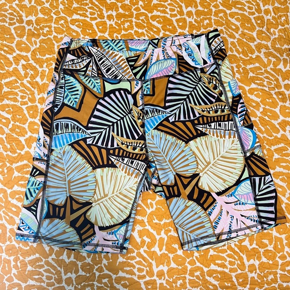 Tropical Print Women's Athletic Shorts - Picture 1 of 4